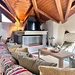 Pandoras House *