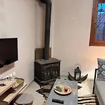 Pandoras House * Arachova