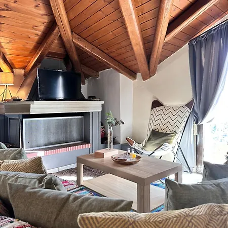 Pandoras House Apartamento Arachova
