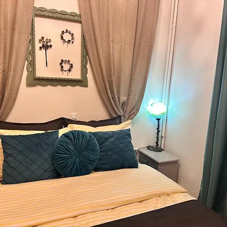 Apartament Pandoras House *